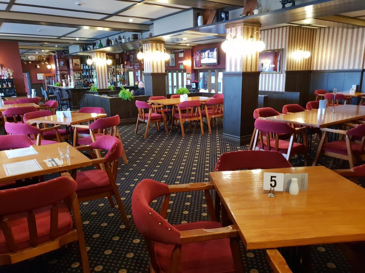 Horse And Jockey Inn Matamata Exterior photo